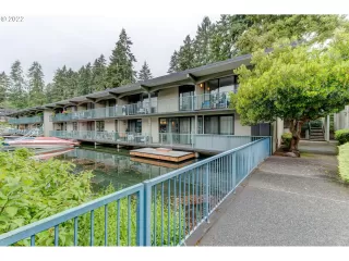 Photo #1: 22381611 Listing 