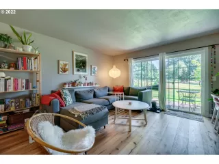 Photo #2: 22381740 Listing