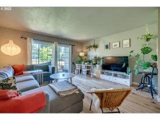 Photo #3: 22381740 Listing