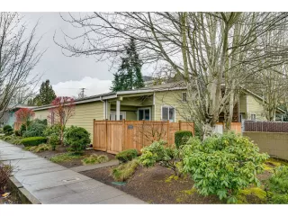 Photo #1: 22382378 Listing