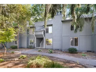 Photo #2: 22383593 Listing 