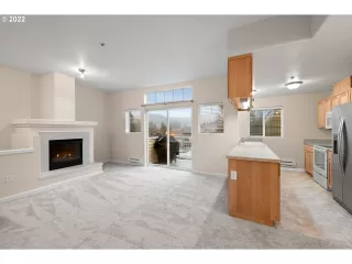 Photo #3: 22383796 Listing