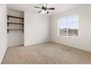 Photo #6: 22384466 Listing