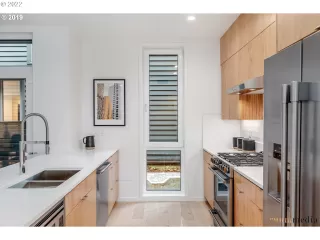 Photo #2: 22385412 Listing