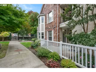 Photo #1: 22385976 Listing