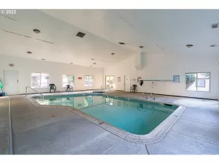 Photo #4: 22386310 Listing