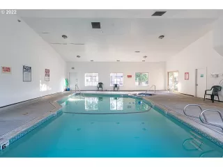 Photo #5: 22386310 Listing