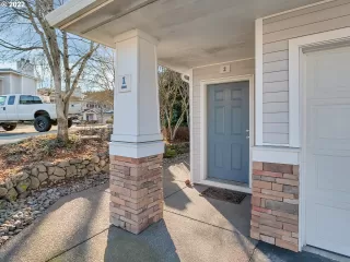 Photo #2: 22387258 Listing