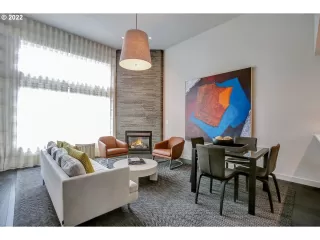 Photo #5: 22388504 Listing 