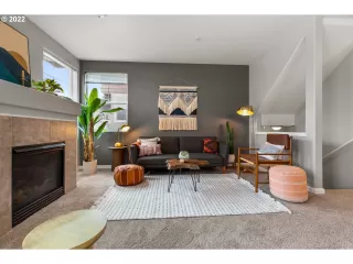 Photo #3: 22388763 Listing 