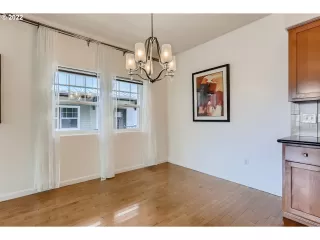 Photo #3: 22389267 Listing