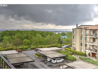 Photo #2: 22390909 Listing