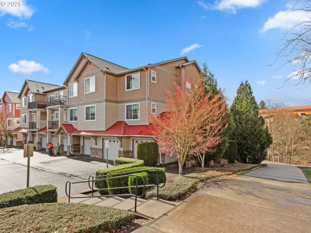 MLS: 223914134 Condo For Sale