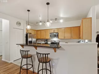 Photo #4: 223914134 Listing 