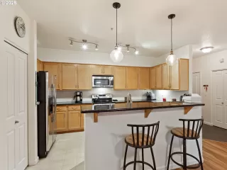 Photo #5: 223914134 Listing 