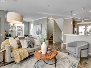 Photo #6: 22392020 Listing 