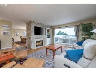 Photo #3: 22392416 Listing 