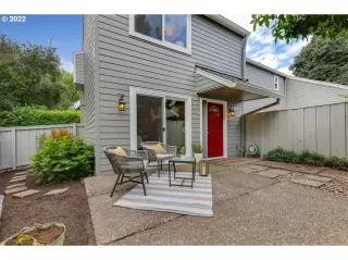 Photo #1: 22392502 Listing