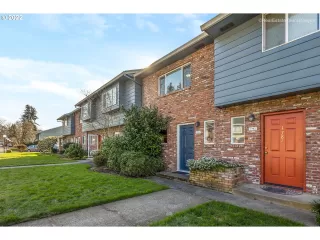 Photo #1: 22392546 Listing