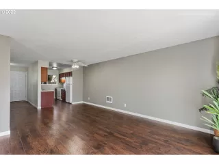 Photo #3: 22392546 Listing