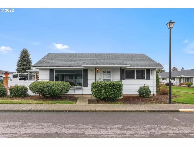 MLS: 22393628 Condo For Sale