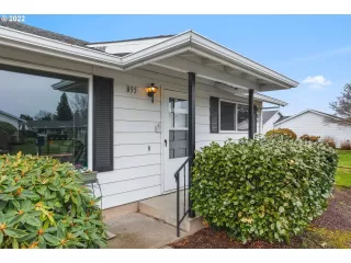 Photo #1: 22393628 Listing