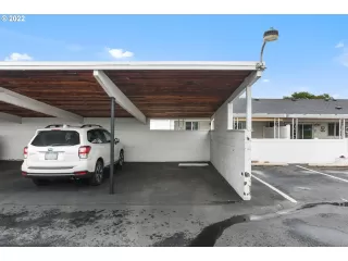 Photo #6: 22393628 Listing