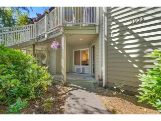 Photo #2: 22393806 Listing