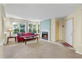 Photo #5: 22393806 Listing