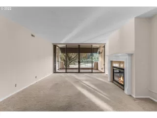 Photo #1: 22394275 Listing