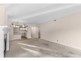 Photo #3: 22394275 Listing