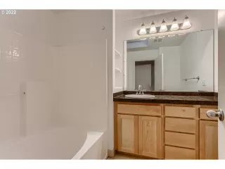 Photo #3: 22394815 Listing