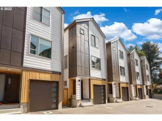 Photo #3: 22394975 Listing