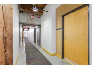 Photo #5: 22395931 Listing 