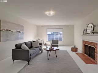 Photo #5: 22397319 Listing