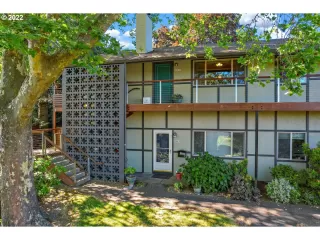 Photo #1: 22397386 Listing