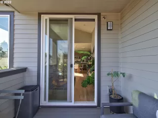 Photo #6: 22397675 Listing