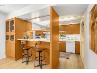 Photo #2: 22398528 Listing