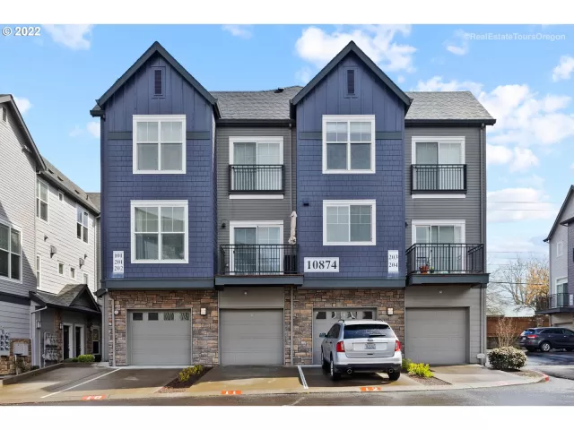 MLS: 22398697 Condo For Sale