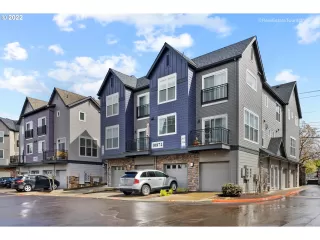 Photo #1: 22398697 Listing