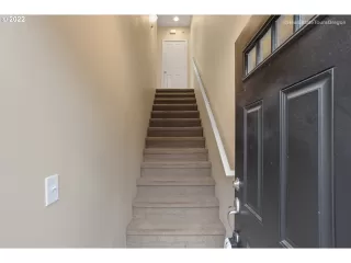 Photo #4: 22398697 Listing