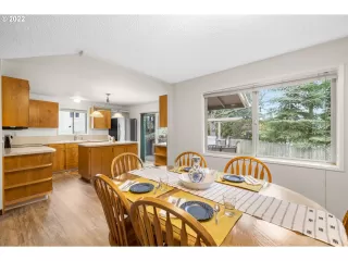 Photo #2: 22399319 Listing 