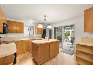 Photo #3: 22399319 Listing 