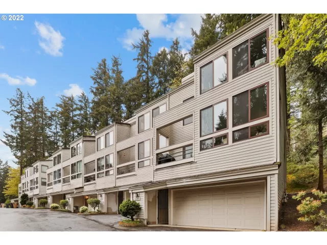 MLS: 22399346 Condo For Sale