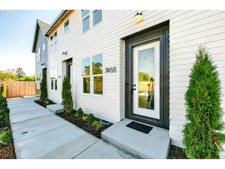 Photo #2: 22399449 Listing