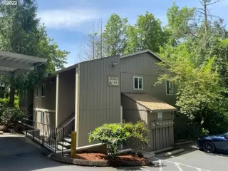 Photo #6: 22399711 Listing