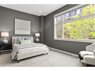 Photo #5: 22400004 Listing