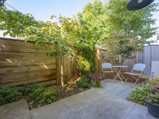 Photo #3: 22400853 Listing