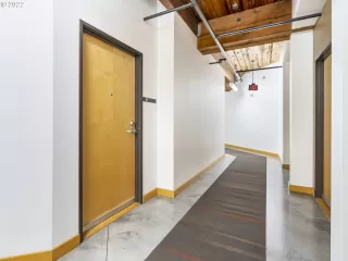 Photo #4: 22401385 Listing 