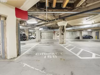 Photo #5: 22401385 Listing 